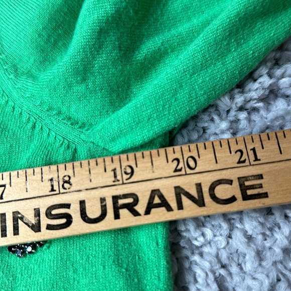 Talbot Women’s Green Sweater Size Large Petite - Picture 4 of 6